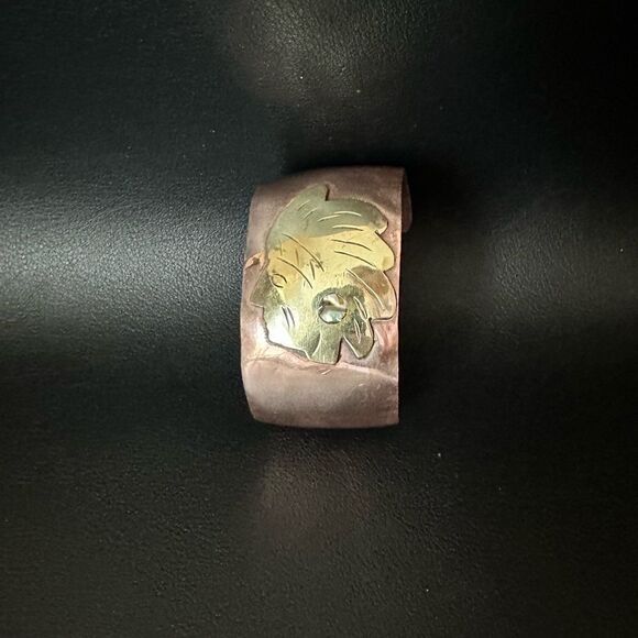 Vintage Aztec Copper Brass & Abalone Shell Inlay Cuff Bracelet Boho Mexican 6.5 - Picture 4 of 5